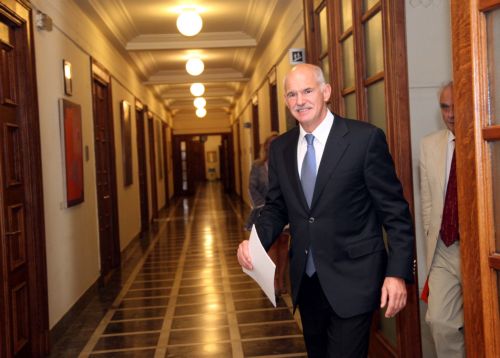 «Χρειαζόμαστε έναν τέταρτο πολιτικό δρόμο» δηλώνει ο Γιώργος Παπανδρέου