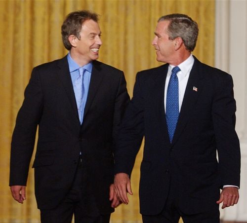 «Ερωτική επιστολή» προς τον Τζορτζ Ο.Μπους η αυτοβιογραφία Μπλερ, κατά τη Daily Mail