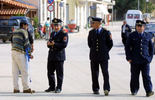 Πυροβολισμοί στον αέρα έξω από το σπίτι του Αρ.Γκούμα στη Χειμάρρα