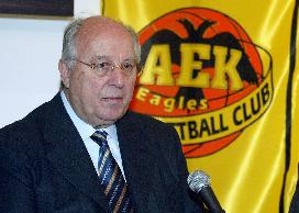 Εξυγίανση με Φιλίππου στην ΑΕΚ, πρόβλημα από τα Ολυμπιακά Ακίνητα