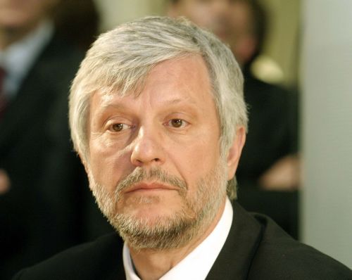 Οι κυβερνήσεις της ΝΔ διασπάθισαν και τα τελευταία ευρώ που είχαν οι Έλληνες, λέει ο Π.Τατούλης