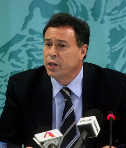 Υποψήφιος για την Περιφέρεια Αττικής δηλώνει ο νομάρχης Αθηνών Γιάννης Σγουρός