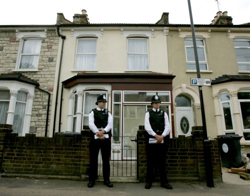 Απαγορεύτηκε διαφήμιση της βρετανικής Αστυνομίας για κατάδοση «ενδείξεων τρομοκρατίας»