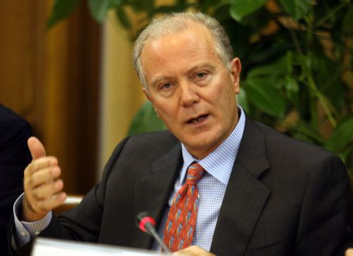 Εκστρατεία ενημέρωσης για τις προοπτικές της οικονομίας ξεκινούν οι τραπεζίτες