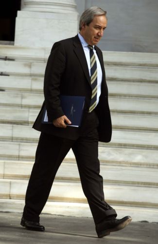 Στην Εξεταστική Επιτροπή ο Γιώργος Αλογοσκούφης για την υπόθεση της Siemens