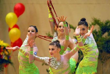 Αναχωρούν για Πέζαρο οι πρωταθλήτριες της ρυθμικής γυμναστικής