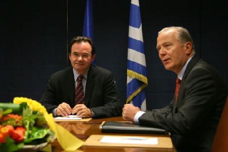 Οικονομία και τράπεζες στο επίκεντρο της συνάντησης Παπακωνσταντίνου-Προβόπουλου