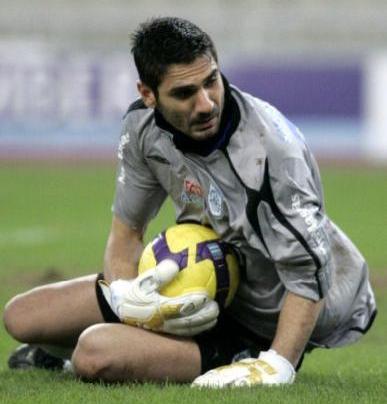 Τα τυπικά μένουν για Ελευθερόπουλο και Αραμπατζή στον Ηρακλή