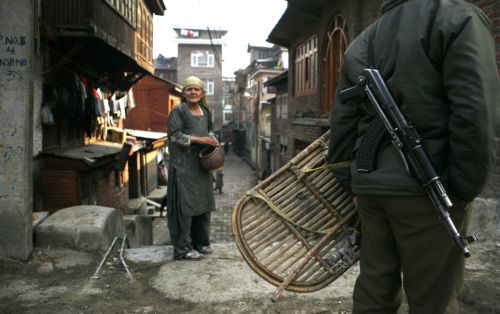 Επεισόδια στο Κασμίρ κατά την ημέρα εορτασμού της ανεξαρτησίας της Ινδίας