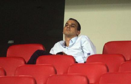 Ο Κοβάσεβιτς τσεκάρει Μρντζα, Πέτροβιτς και Πάντελιτς