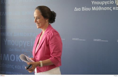 Οι αλλαγές στην εκπαίδευση εξετάστηκαν σε συνάντηση υπό τον πρωθυπουργό