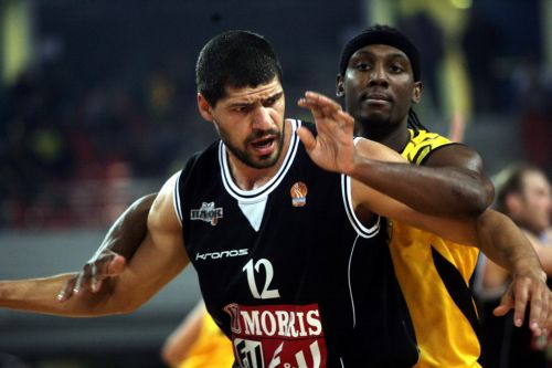 Χαρούμενος που έμεινε στον ΠΑΟΚ δήλωσε ο «Λάζος»