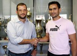 Πατσατζόγλου και… με τη βούλα στην ΑΕΚ για έναν χρόνο