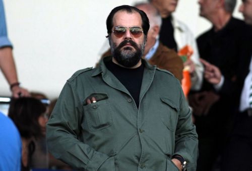 «Ουδέν σχόλιο» η απάντηση του Πατέρα στις αιτιάσεις του Μπέου