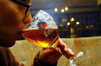 Το ποτήρι καθορίζει την ποσότητα του αλκοόλ που πίνουμε