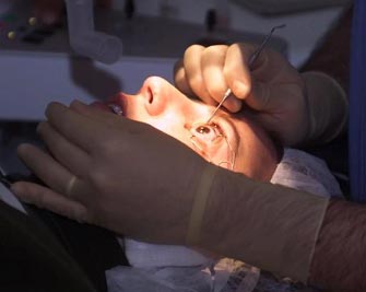 Μικροτσίπ και ενδοφακοί δίνουν λύσεις στα οξεία προβλήματα όρασης