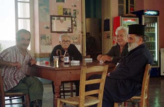 Η μετριοπαθής κατανάλωση αλκοόλ ούτε προάγει ούτε μειώνει τον κίνδυνο άνοιας