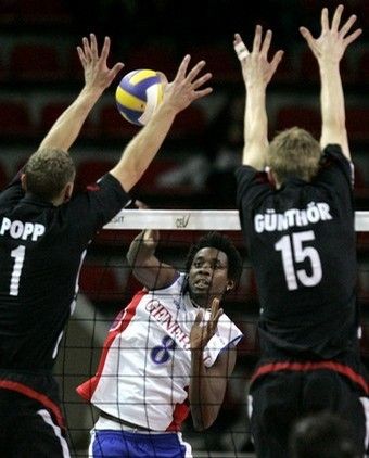 «Πράσινος» ο Καστάρντ, δυσκόλεψε η απόκτηση του Γιορντάνοφ