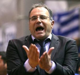 Σκουρτόπουλο στον τεχνική ηγεσία και Σκλάβο στο ρόστερ ανακοίνωσε ο Πανελλήνιος