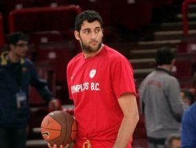 Απομακρύνεται το ενδεχόμενο επέμβασης στο χέρι του Μπουρούση