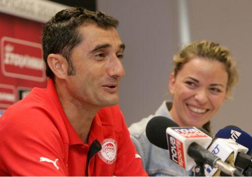 Πρέπει να έχουμε τα πόδια μας στη γη, είπε ο Βαλβέρδε