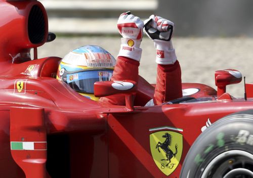 «Forza Αλόνσο, forza Ferrari» με πρώτη θέση στη Μόντσα