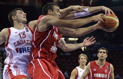 Δεύτερη η Σλοβενία, τέταρτη η Κροατία, άνετη νίκη για τις ΗΠΑ, η Τυνησία αποχαιρετά