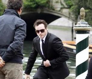 Ηθοποιός ή ράπερ ο Χοακίν Φοίνιξ;- Το ερώτημα απασχολεί το Φεστιβάλ Βενετίας