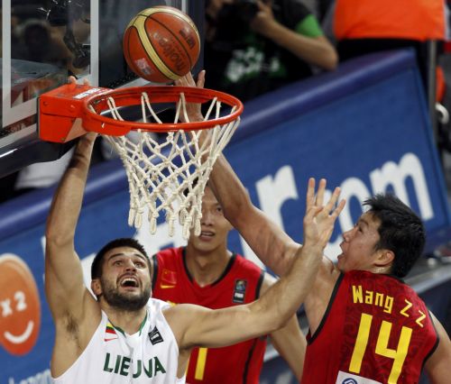 Πέρασε και η Λιθουανία στους «8», 78-67 τη Κίνα