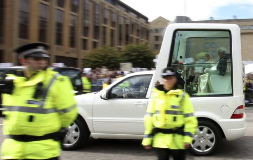 Συλλήψεις στο Λονδίνο για πιθανή τρομοκρατική απειλή με στόχο τον Πάπα