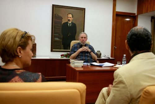«Mea culpa» λέει ο Φιντέλ Κάστρο για το κυνήγι των ομοφυλόφιλων στην Κούβα