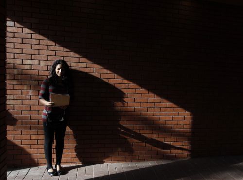 Τη μείωση του αριθμού ξένων φοιτητών σε βρετανικά πανεπιστήμια εξετάζει το Λονδίνο