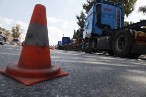 «Kλεφτοπόλεμος» της αστυνομίας με τους ιδιοκτήτες των φορτηγών