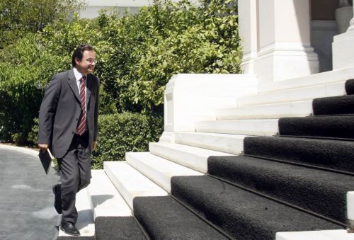 Δεν αλλάζει η πολιτική λιτότητας, επισημαίνουν τα διεθνή ΜΜΕ μετά τον ανασχηματισμό