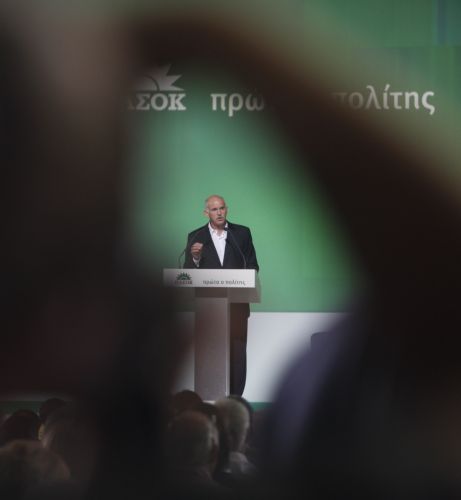 «Ανασχηματισμός άνευ ουσίας και χωρίς αλλαγή πολιτικής» σχολιάζει η αντιπολίτευση