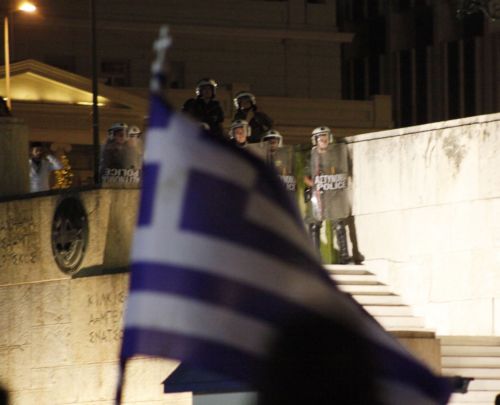 Σε κλοιό από τους ιδιοκτήτες φορτηγών η Βουλή μέχρι την ψήφιση του νομοσχεδίου