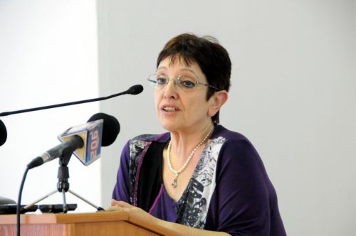 Εγκληματική η πολιτική για τη ναυπηγοεπισκευαστική βιομηχανία, λέει η Αλέκα Παραρήγα