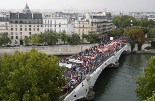 Νέες κινητοποιήσεις ετοιμάζουν τα εργατικά συνδικάτα στη Γαλλία