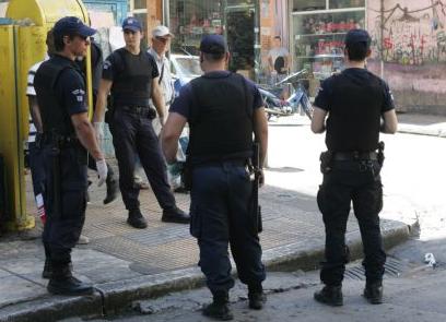 Συλλήψεις 55 ατόμων στα Εξάρχεια για εμπορία ναρκωτικών