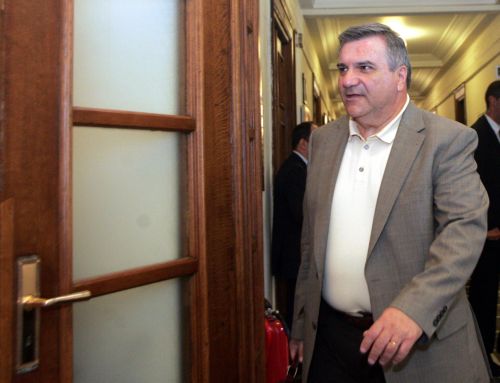 Ενδοκυβερνητική αντιπαράθεση για τις εξαγγελίες περί αυτοφώρου για τους φοροφυγάδες