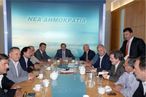 Συνάντηση με τον Αντ.Σαμαρά είχαν στη Ρηγίλλης τα προεδρεία της ΕΝΑΕ και της ΚΕΔΚΕ