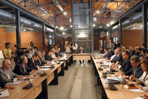 Η διυπουργική συνεργασία, το στοίχημα της νέας κυβέρνησης, τόνισε ο Γ.Παπανδρέου