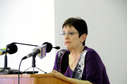 Να καταδικάσει τις πολιτικές της τελευταίας 20ετίας κάλεσε η Αλ.Παπαρήγα τον λαό