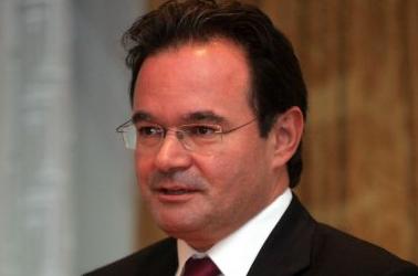 Η ύφεση θα είναι χαμηλότερη του 4% το 2010, λέει ο Γ.Παπακωνσταντίνου