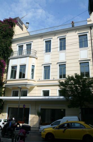 Υπεγράφη η σύμβαση για τη παραχώρηση κτιρίου του Δήμου Αθηναίων στο Θεατρικό Μουσείο