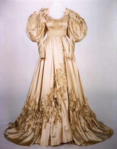 «Σώθηκαν» τα κοστούμια της Σκάρλετ Ο’Χάρα