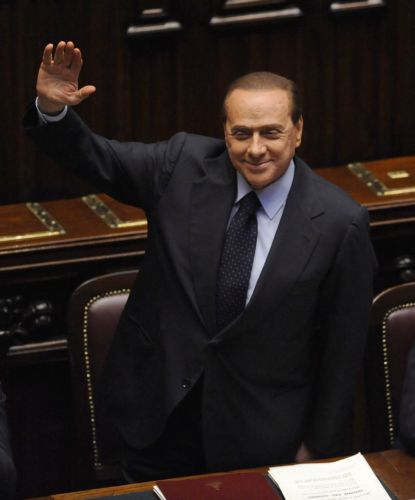 Κλονίζεται η παντοδυναμία του Σίλβιο Μπερλουσκόνι μετά τη ρήξη με τον Φίνι