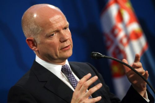 Παραιτήθηκε συνεργάτης του Βρετανού ΥΠΕΞ εν μέσω φημολογίας ότι διατηρούν σχέση