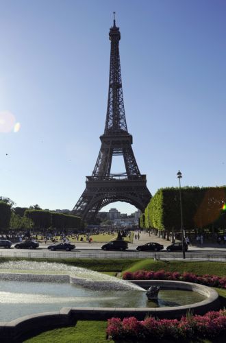 Αυξημένος συναγερμός για τρομοκρατική απειλή στη Γαλλία