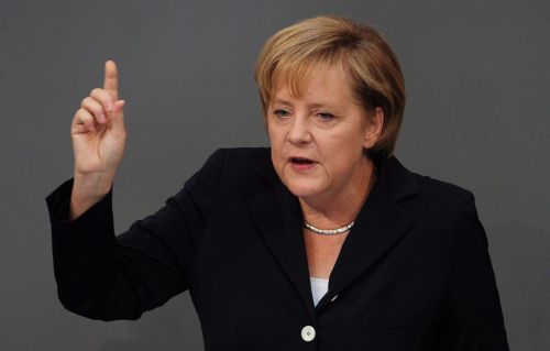 Σκληρές κυρώσεις για τους παραβάτες του Συμφώνου Σταθερότητας ζητά η Μέρκελ